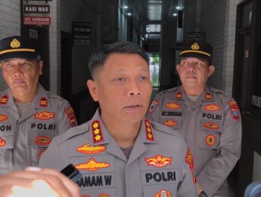 Kapolresta Tanjungpinang, Kombes Pol Hamam Wahyudi saat di wawancarai awak media, Selasa (04/11/2025). (Nuzli Rhamadhani)