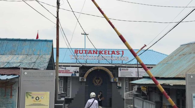 Suasana Halaman Rutan Kelas I Tanjungpinang. Rabu (05/11/2025). (Nuzli Rhamadhani) 