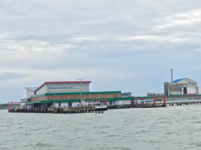 
					Pelabuhan Sri Bintan Pura,  Tanjungpinang. (Nuzli Rhamadhani)