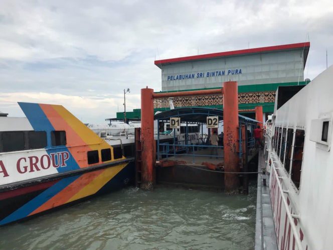 
					Suasana Kapal berlabuh di Pelabuhan Sri Bintan Pura,  Tanjungpinang.  dok:(Nuzli Rhamadhani)