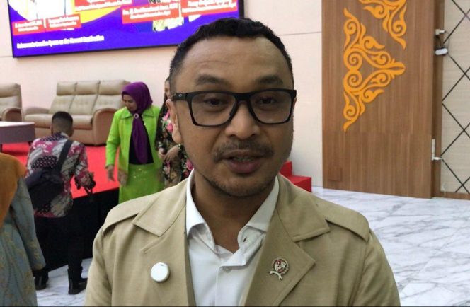 
					Wakil Menteri Kebudayaan Republik Indonesia, Giring Ganesha saat memberikan keterangan. (Nuzli Rhamadhani)