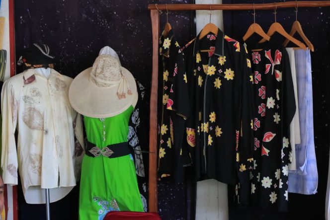 
					Beberapa hasil karya pengrajin Batik di Bintan.(Foto : Humpro Pemkab Bintan)