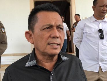 Gubernur Kepri, Ansar Ahmad saat memberikan keterangan. (Nuzlii Rhamadhani)