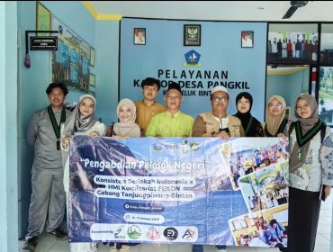 Tim Himpunan Mahasiswa Islam (HMI) Komisariat Fakultas Ekonomi Universitas Maritim Raja Ali Haji (UMRAH), Senin (12/01) F-HMI Komisariat Fekon UMRAH 