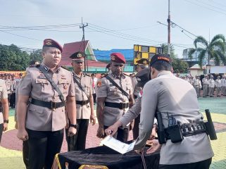 Sejumlah Pejabat Utama (PJU) Polresta Tanjungpinang saat mengikuti upacara serah terima jabatan, Senin (19/01) F-Kepri.info