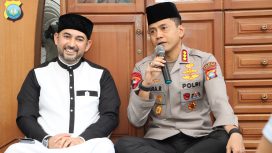Penceramah Habib Ahmad Al Habsyi bersama Kapolresta Tanjungpinang, Kombes Pol Indra Ranu Dikarta, Kamis (29/01) F-Kepri.info
