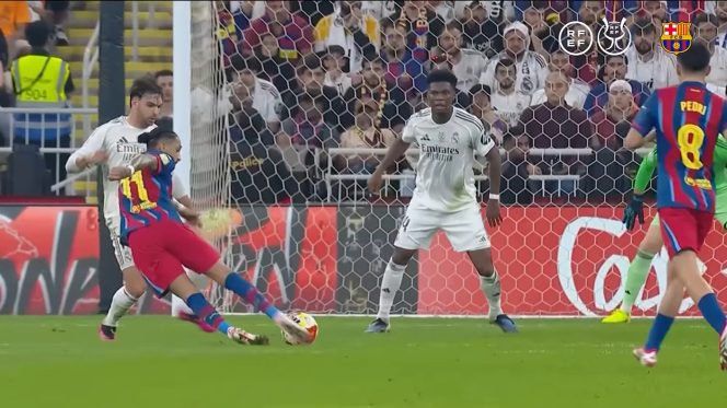 
					Raphinha saat mencetak gol penentu bagi kemenangan Barcelona yang digelar di Stadion Pada pertandingan di King Abdullah Sport City, Senin (12/1/2026) dini hari WIB, F-tangkapan layar akun Barcalona 