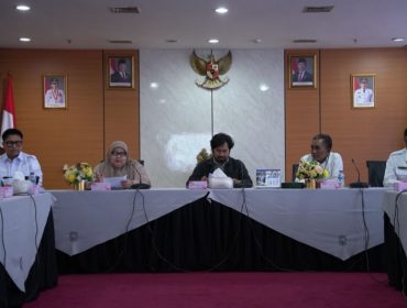 Pertemuan antara Komisi I DPRD Provinsi Sumsel bersama Komisi I DPRD Provinsi Kepulauan Riau serta jajaran Dinas Komunikasi dan Informatika Kepri di Gedung Graha Kepri, Batam Center, Rabu (28/1/2026). (Ziqri/DISKOMINFO KEPRI)