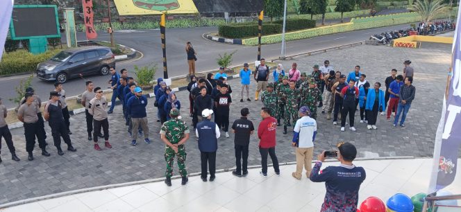 
					Kolaborasi PWI, TNI-Polri, dan Mahasiswa Gelar Gotong Royong Jelang HPN 2026 di Gedung Gonggong dan Kelurahan Tanjung Unggat, Senin (02/02) F-Kepri.info