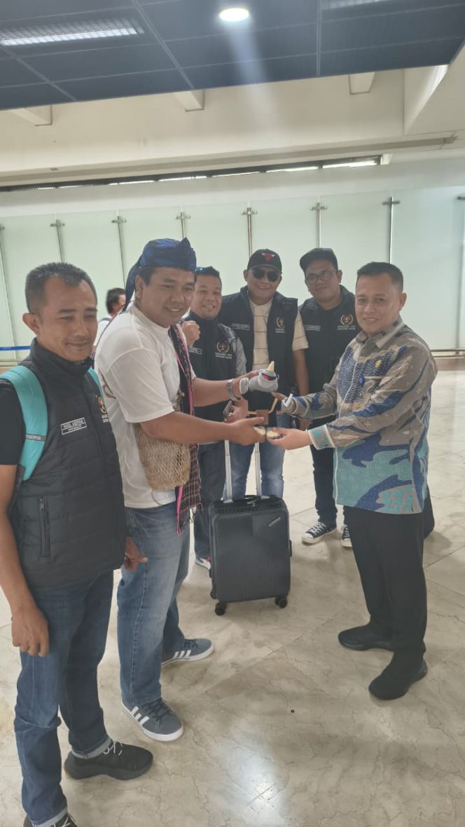 
					Rombongan PWI Kepri disambut panita HPN, Jum'at (06/02) F-PWI Kepri. 