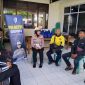 Personil Satuan Lalu Lintas Polresta Tanjungpinang menggelar kegiatan "Polantas Menyapa" dengan melaksanakan patroli dialogis bersama komunitas Ojol Tanjungpinang, Rabu (25/02). F-Humas Polda Tanjugpinang