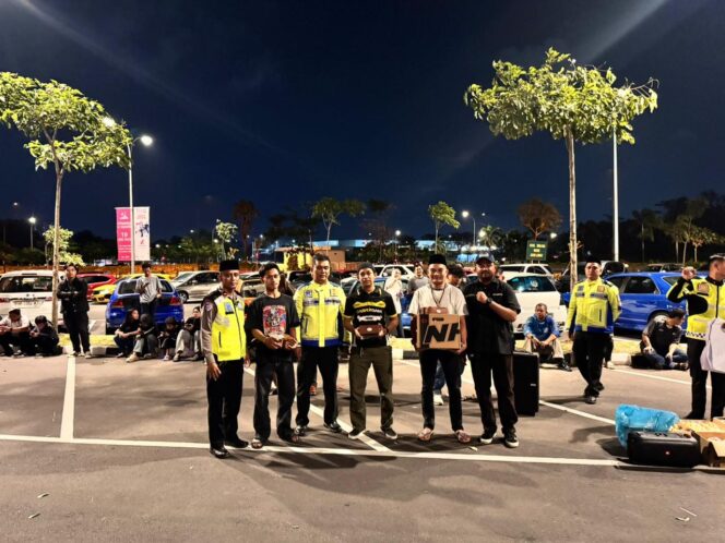 
					Ditlantas Polda Kepri Edukasi Safety Riding ke Komunitas di Batam, Ajak Tertib Lalu Lintas