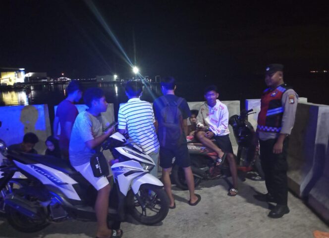 
					Personil Polsek Tanjungpinang Kota saat melakukan patroli menjelang hari raya IdulFitri 1447 H, Kamis (19/03/2026). F-Kepri.info