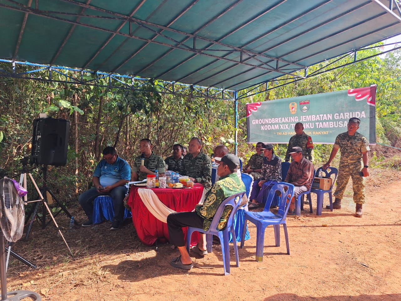 Komandan Kodim 0315/Tanjungpinang, Kolonel Inf Abdul Hamid, S.I.P, menghadiri kegiatan Zoom Meeting Ground breaking Jembatan Garuda Kodam XIX/Tuanku Tambusai yang mengusung tema “TNI-AD Hadir Untuk Rakyat”, bertempat di Desa Toapaya Utara, Kecamatan Toapaya, Kabupaten Bintan, Jumat (27/3/2026). F-Pendimkodim0315 Tanjunpinang