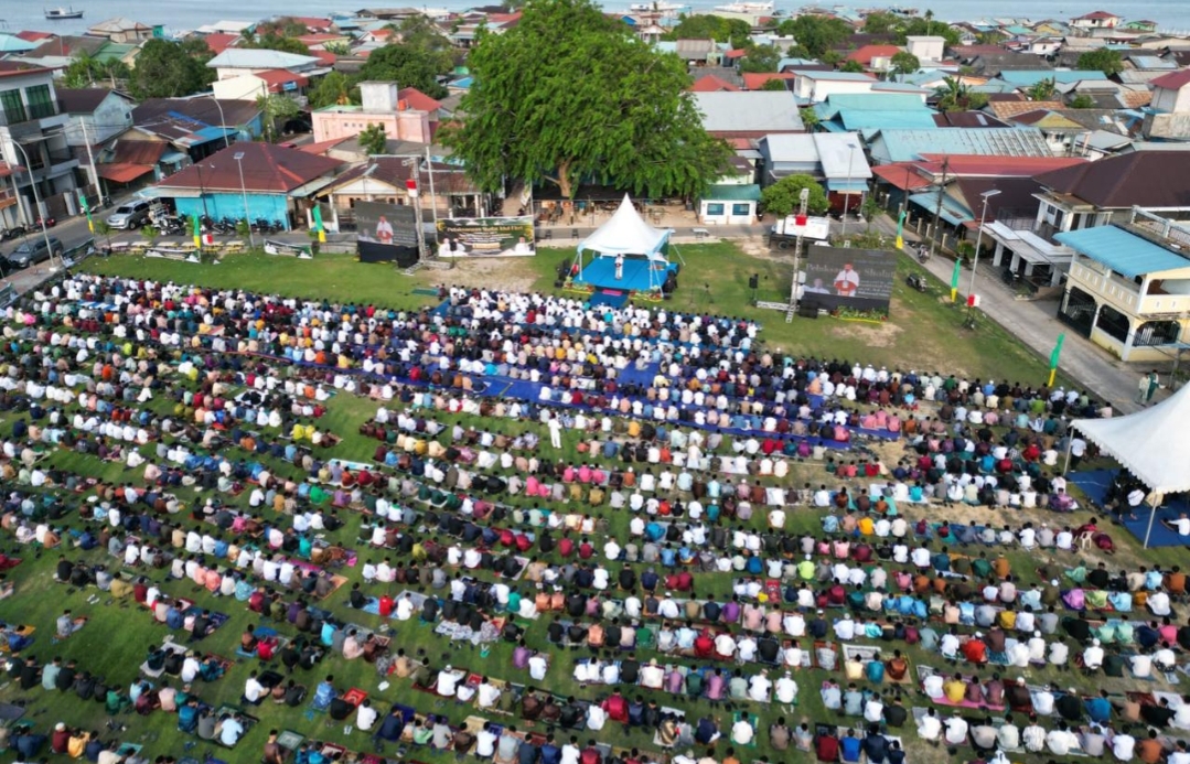Sholat Idulfitri Bersama Masyarakat Batam, Ansar Ajak Perkokoh Persaudaraan dan Berbakti kepada Orang Tua