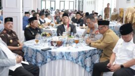 Gubernur dan Wakil Gubernur bersama Ketua DPRD Kepri dan Kapolda Kepri menghadiri kegiatan Halal Bihalal dalam rangka Idul Fitri 1447 Hijriah bersama pimpinan dan seluruh anggota DPRD Provinsi Kepulauan Riau, Senin (30/3). F-Kominfo Kepri 