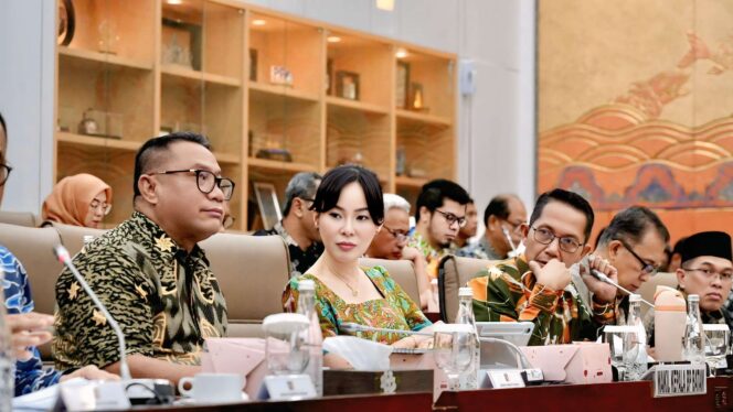 
					Tanpa Migas Pun Batam Tancap Gas: Ekonomi Tumbuh 6,76%, Tertinggi di Kepri dan Lampaui Nasional
