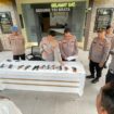 Kapolresta Tanjungpinang Kombes Pol Indra Ranu Dikarta, S.I.K., M.Si., melaksanakan pengecekan senjata api (senpi) dinas inventaris yang dipegang oleh personel. Senin (09/03/2026)