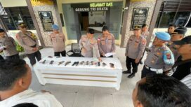 Kapolresta Tanjungpinang Kombes Pol Indra Ranu Dikarta, S.I.K., M.Si., melaksanakan pengecekan senjata api (senpi) dinas inventaris yang dipegang oleh personel. Senin (09/03/2026)