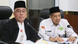 Kepala Kantor Kementerian Agama Kota Tanjungpinang, Erizal (kanan) dalam rapat final checking pelaksanaan Pawai Takbir Idul Fitri 1447 Hijriah