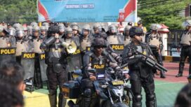 Polresta Tanjungpinang menggelar latihan dalmas jelang pengamanan hari May Day 2026 di lapangan apel Bhayangkara Polresta Tanjungpinang. Senin (13/04/2026)