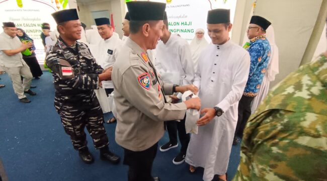 Kasat Binmas AKP Mayson saat menghadiri acara Pelepasan Pembekalan Jamaah Calon Haji Tahun 1447 H / 2026 M, Jumat (17/04) F-Humas Polresta Tanjungpinang 