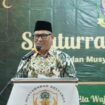 Wakil Gubernur Kepulauan Riau, Nyanyang Haris Pratamura, menghadiri kegiatan Silaturahim dan Pelantikan Badan Musyawarah Keluarga Jambi (BMKJ) Provinsi Kepulauan Riau, Minggu (12/04). F-Kominfo Kepri 