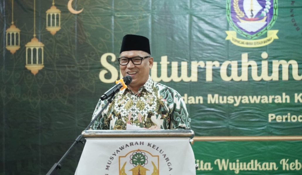 Wakil Gubernur Kepulauan Riau, Nyanyang Haris Pratamura, menghadiri kegiatan Silaturahim dan Pelantikan Badan Musyawarah Keluarga Jambi (BMKJ) Provinsi Kepulauan Riau, Minggu (12/04). F-Kominfo Kepri