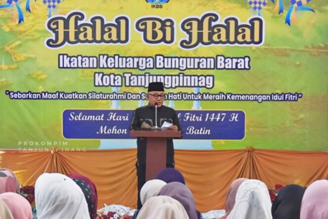 
					Wali Kota Tanjungpinang, H. Lis Darmansyah, S.H saat menyampaikan sambutan dalam acara IKKB, Minggu (12/04). 