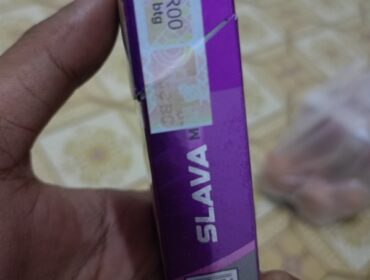 Dugaan manipulasi pita cukai rokok SLAVA, dimana Pita cukai tersebut seharusnya digunakan untuk rokok kretek berisi 12 batang. 