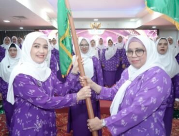 Ketua Badan Kerja Sama Organisasi Wanita (BKOW) Kepulauan Riau, Nenny Dwiyana Nyanyang, resmi diamanahkan sebagai Ketua Umum Pimpinan Wilayah Wanita Islam Provinsi Kepulauan Riau periode 2026–2031.
