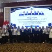 Dewi Kumalasari Ansar secara resmi dikukuhkan sebagai Ketua Pengurus Yayasan Kanker Indonesia (YKI) Provinsi Kepulauan Riau masa bakti 2026–2031 oleh Pengurus Yayasan Kanker Indonesia Pusat di Aula Wan Seri Beni, Dompak, Jumat (17/4/2026). F-Kominfo Kepri 