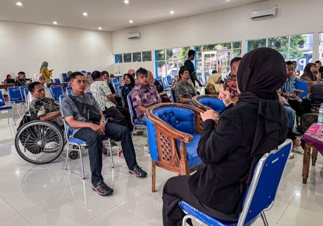 
					Kementerian Ketenagakerjaan (Kemnaker) terus memperluas kesempatan kerja bagi penyandang disabilitas melalui pelatihan kewirausahaan.