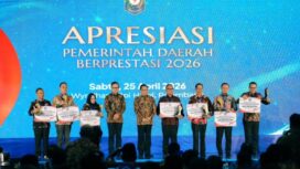 Pemerintah Provinsi Kepulauan Riau kembali mendapatkan penghargaan membanggakan di tingkat nasional. Pemrov Kepri meraih predikat Terbaik 1 Kategori Penanggulangan Kemiskinan dan Stunting pada ajang Apresiasi Pemerintah Daerah Berprestasi 2026 dari Pemerintah Pusat melalui Kementrian Dalam Negeri.