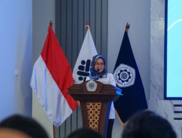 Plt Direktur Jenderal Pembinaan Penempatan Tenaga Kerja dan Perluasan Kesempatan Kerja (Binapenta dan PKK) Kemnaker, Estiarty Haryani,