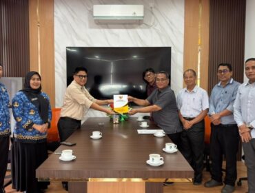 Dinas Komunikasi dan Informasi (Diskominfo) dan Komisi Informasi (KI) Kepri akan bekerjasama dalam memperkuat badan publik di lingkungan Pemprov Kepri menghadapi monitoring dan evaluasi (Monev) tahun 2026 ini.