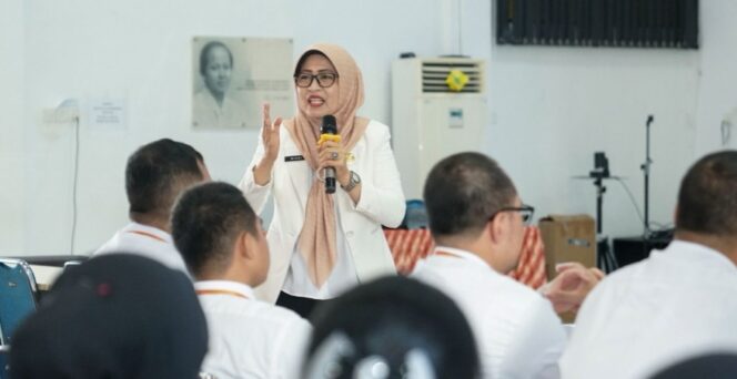 
					Sekretaris Daerah Provinsi Kepulauan Riau, Misni, hadir sebagai narasumber dalam kegiatan Pelatihan Dasar (Latsar) CPNS Angkatan XXV Provinsi Kepulauan Riau Tahun 2026, Rabu (29/4) F. Kominfo Kepri