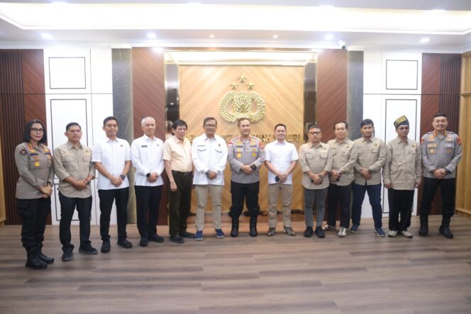 
					pengurus PWI Pusat dalam audiensi bersama Kapolda Kepri, Selasa (5/5/2026)