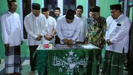 Bupati Bintan, Roby Kurniawan, dengan penuh syukur meresmikan Kantor Majelis Wakil Cabang Nahdlatul Ulama (MWC-NU) Kecamatan Gunung Kijang, Selasa malam (5/5).