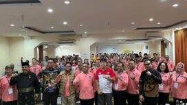 Wakil Gubernur Kepulauan Riau Nyanyang Haris Pratamura membuka Musyawarah Nasional Afiliasi Pedagang Valuta Asing (APVA) Indonesia ke-8 Tahun 2026 yang digelar di Hotel Sahid Vanilla Nagoya, Kota Batam, Jumat (1/5).