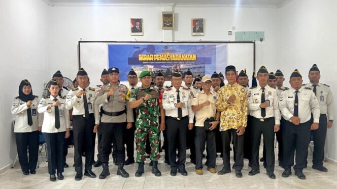 
					Jajaran Balai Pemasyarakatan (Bapas) Kelas I Tanjungpinang menggelar Apel Pagi Ikrar Pemasyarakatan Bersih dari Handphone Ilegal, Narkoba, dan Penipuan pada Jumat (8/5/2026).