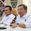 Gubernur Kepulauan Riau H. Ansar Ahmad menerima kunjungan kerja dan silaturahmi Satuan Kerja Khusus Pelaksana Kegiatan Usaha Hulu Minyak dan Gas Bumi (SKK Migas) Perwakilan Sumatera Bagian Utara bersama sejumlah Kontraktor Kontrak Kerja Sama (KKKS) di Gedung Dekranasda Provinsi Kepulauan Riau, Tanjungpinang, Rabu (13/5).