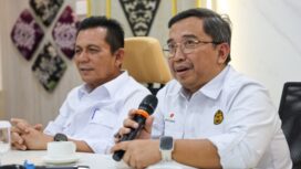 Gubernur Kepulauan Riau H. Ansar Ahmad menerima kunjungan kerja dan silaturahmi Satuan Kerja Khusus Pelaksana Kegiatan Usaha Hulu Minyak dan Gas Bumi (SKK Migas) Perwakilan Sumatera Bagian Utara bersama sejumlah Kontraktor Kontrak Kerja Sama (KKKS) di Gedung Dekranasda Provinsi Kepulauan Riau, Tanjungpinang, Rabu (13/5).