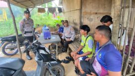 Personil Polresta Tanjungpinang saat melakukan sosialisasi kepada masyarakat Tanjungpinang, Kamis (21/10)