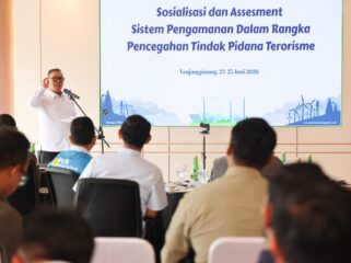 Badan Nasional Penanggulangan Terorisme (BNPT) terus memperkuat upaya pencegahan tindak pidana terorisme melalui peningkatan sistem pengamanan pada objek vital nasional. Salah satu langkah tersebut diwujudkan melalui asesmen sistem pengamanan yang dilakukan di PT PLN Indonesia Power Tanjungpinang, Selasa (23/6/2026).