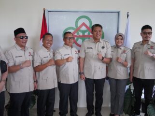 Wakil Gubernur Kepulauan Riau, Nyanyang Haris Pratamura, menghadiri Kantor Sekretariat Dewan Pimpinan Daerah (DPD) Himpunan Kerukunan Tani Indonesia (HKTI) Provinsi Kepulauan Riau di Batam, Senin (29/6/2026).