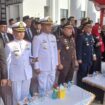 Asisten Teritorial Pangkoarmada I (Aster Pangkoarmada I) Kolonel Laut (P) Dwi Atmojo mewakili Panglima Koarmada I menghadiri Upacara Peringatan Hari Lahir Pancasila Tingkat Provinsi Kepulauan Riau Tahun 2026 yang digelar di Halaman Kantor Gubernur Kepulauan Riau, Pulau Dompak, Senin (1/6/2026)