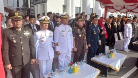 Asisten Teritorial Pangkoarmada I (Aster Pangkoarmada I) Kolonel Laut (P) Dwi Atmojo mewakili Panglima Koarmada I menghadiri Upacara Peringatan Hari Lahir Pancasila Tingkat Provinsi Kepulauan Riau Tahun 2026 yang digelar di Halaman Kantor Gubernur Kepulauan Riau, Pulau Dompak, Senin (1/6/2026)