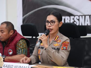 Kabid Humas Polda Kepri, Kombes Pol Dr. Nona Pricillia Ohei saat menyampaikan keterangan Pers, Jum'at (05/06)