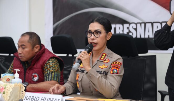 
					Kabid Humas Polda Kepri, Kombes Pol Dr. Nona Pricillia Ohei saat menyampaikan keterangan Pers, Jum'at (05/06)